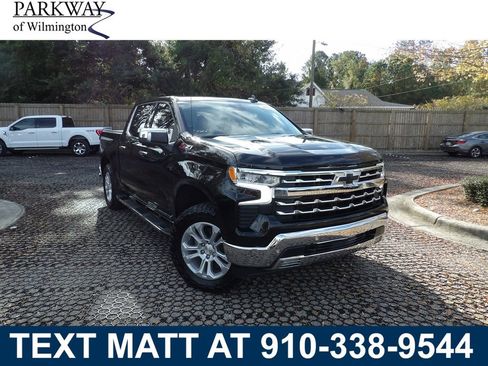 Used 2022 Chevrolet Silverado 1500 LTZ w/ Z71 Off-Road Package image 1