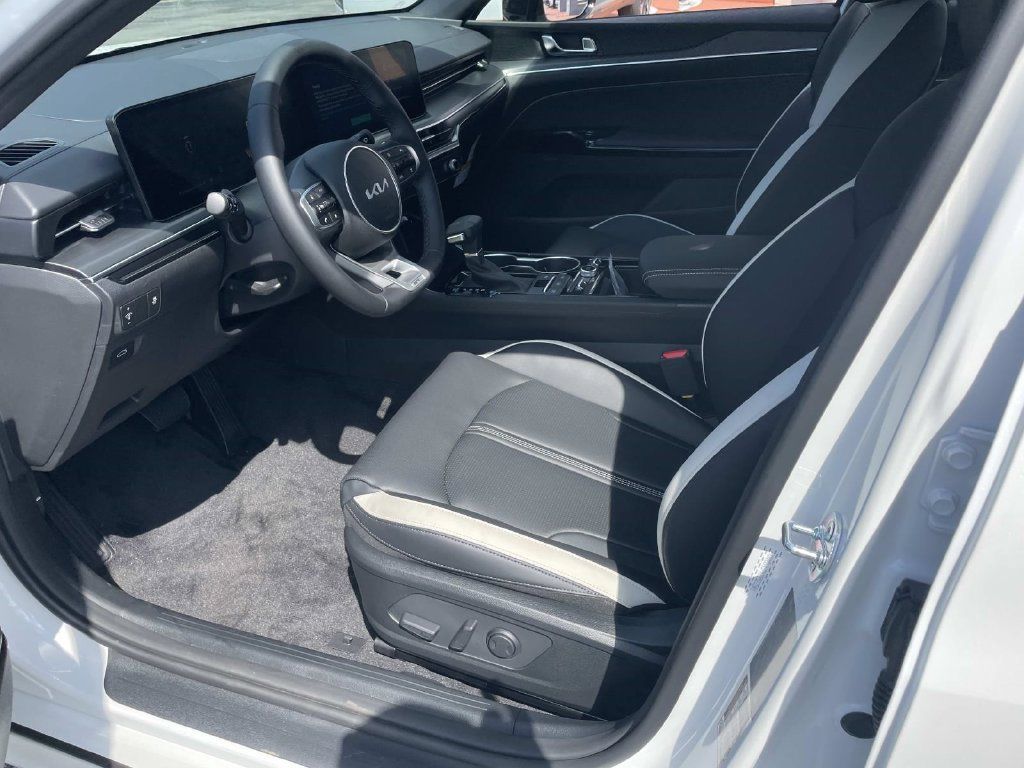 New 2026 Kia K5 GT-Line w/ GT-Line Premium Package FWD image 7
