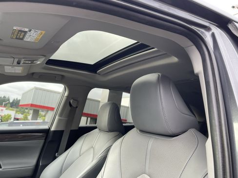 Certified 2020 Toyota Highlander Limited AWD/4WD image 20