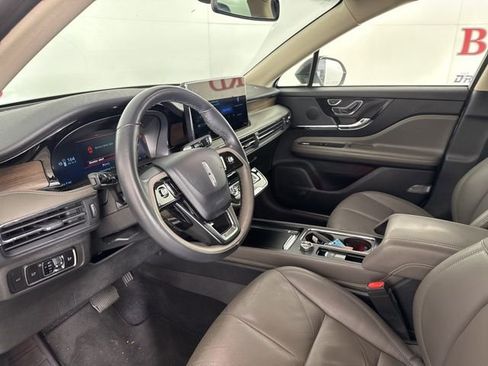 Used 2023 Lincoln Corsair Reserve image 12