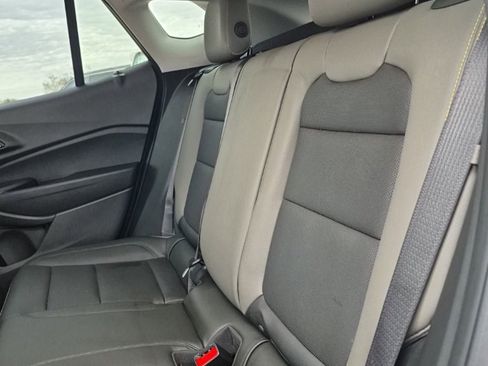 Used 2025 Chevrolet Trax ACTIV w/ Driver Confidence Package image 24