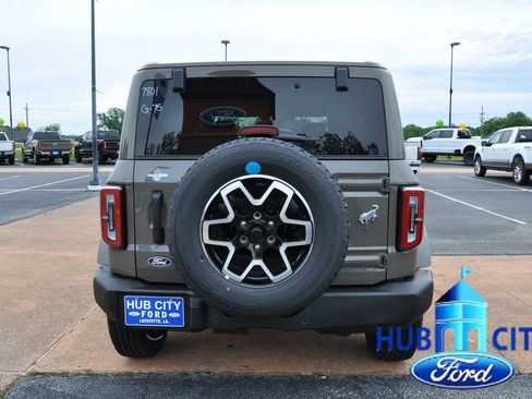 New 2026 Ford Bronco Outer Banks AWD/4WD image 4