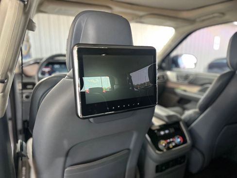 Used 2021 Lincoln Navigator L Black Label w/ Cargo Convenience Package image 42