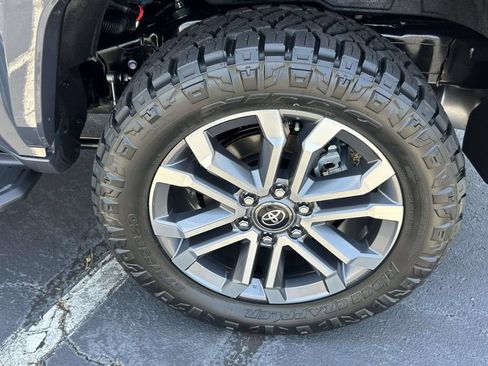 New 2026 Toyota 4Runner Limited AWD/4WD image 11