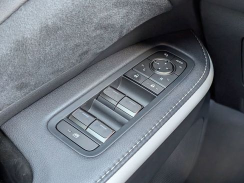 New 2026 Lexus TX 500h AWD image 13