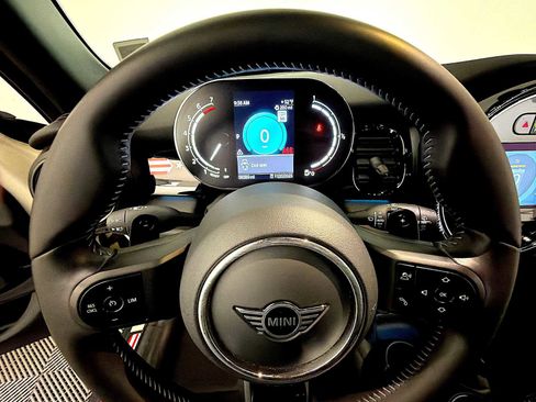 Used 2023 MINI Cooper S image 13