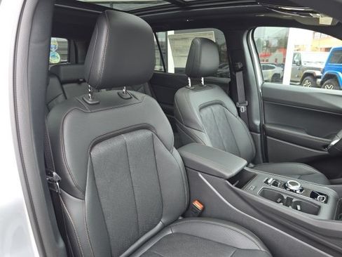 New 2026 Jeep Cherokee Overland w/ Advanced Pro Tech Group AWD/4WD image 42
