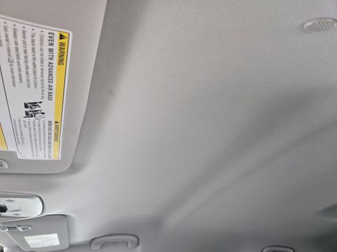 New 2026 Chevrolet Trax LT w/ Driver Confidence Package FWD image 27