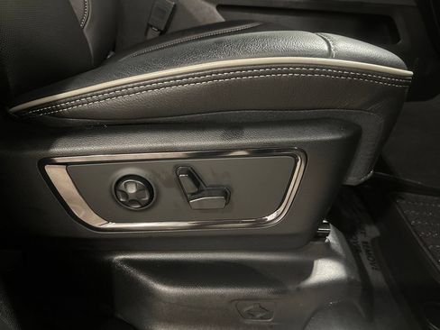 Used 2023 RAM 1500 Limited w/ Body Color Bumper Group RWD image 36