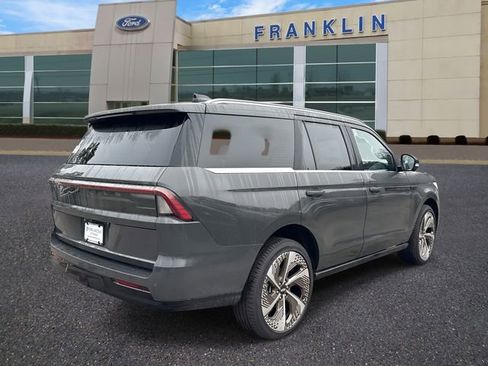 New 2026 Lincoln Navigator Black Label AWD/4WD image 7