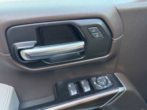 Used 2019 Chevrolet Silverado 1500 LT Trail Boss image 27