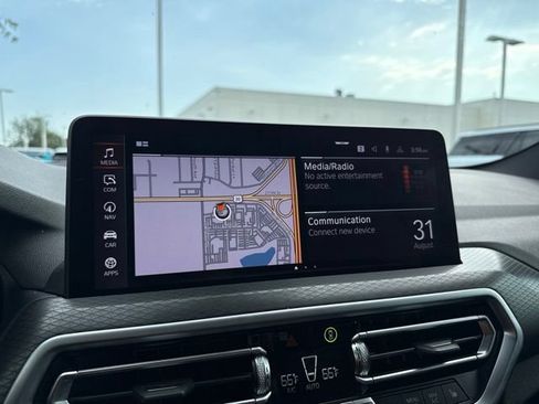 Used 2024 BMW X4 xDrive30i w/ Premium Package AWD/4WD image 18