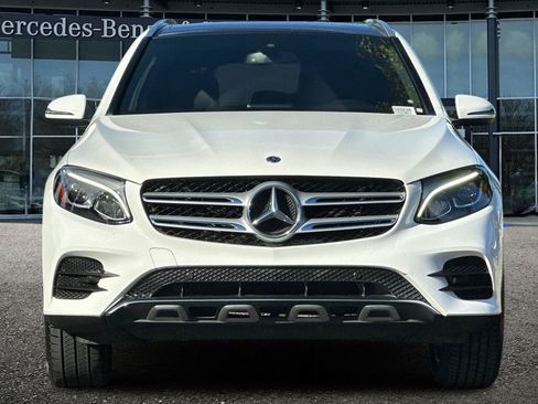 Used 2019 Mercedes-Benz GLC 300 4MATIC image 9