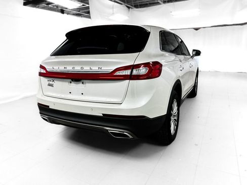 Used 2017 Lincoln MKX Select image 6