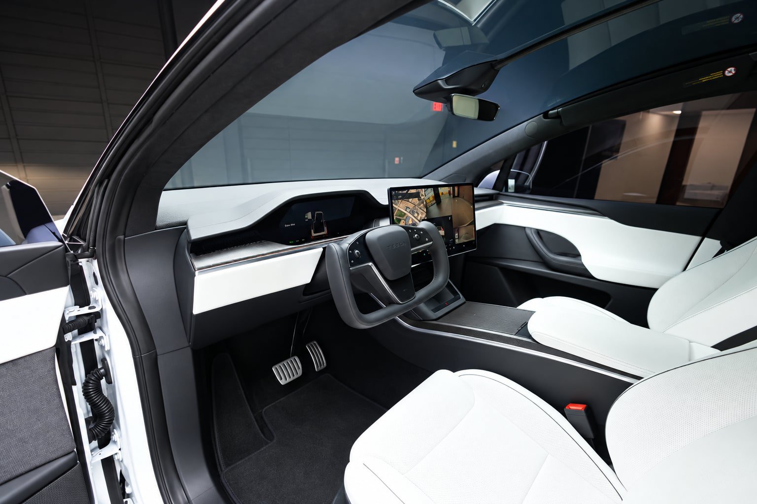 Used 2023 Tesla Model X Plaid AWD/4WD image 15