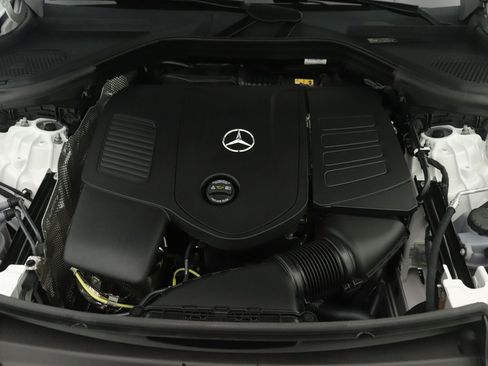 New 2026 Mercedes-Benz GLC 300 image 10