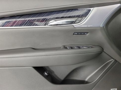 Certified 2025 Cadillac XT6 Premium Luxury w/ Technology Package image 20