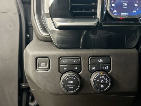 Used 2022 Chevrolet Silverado 1500 RST w/ Convenience Package II AWD/4WD image 19