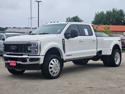 Used 2024 Ford F450 Lariat w/ Lariat Ultimate Package AWD/4WD image 3