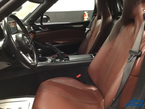 Used 2018 MAZDA MX-5 Miata RF Grand Touring image 34