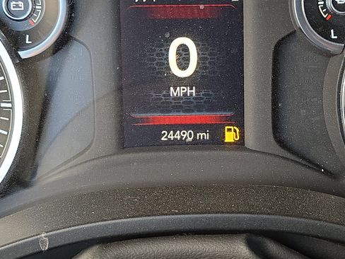 Used 2024 RAM 1500 Lone Star image 29