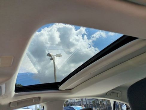 Certified 2021 Lexus ES 350 w/ Premium Package image 19