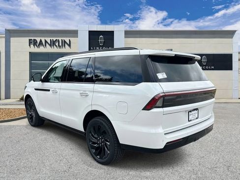 New 2026 Lincoln Navigator Reserve AWD/4WD image 5