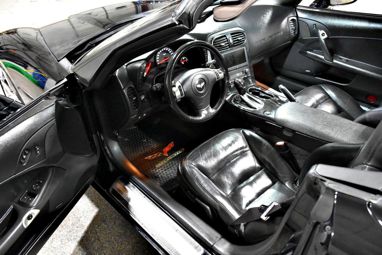 Used 2009 Chevrolet Corvette Convertible w/ Preferred Equipment Group RWD image 11