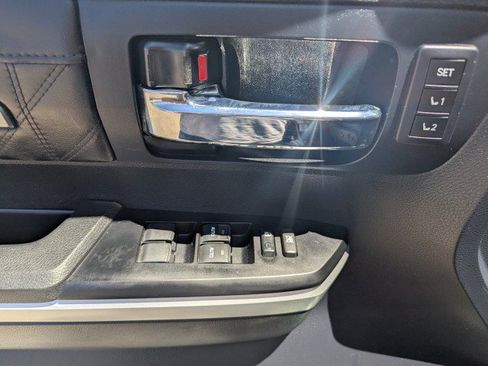 Used 2014 Toyota Tundra Platinum AWD/4WD image 10