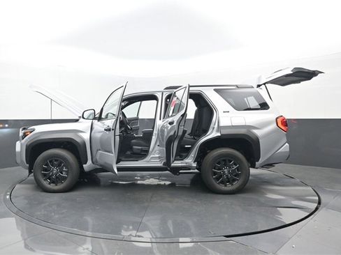 New 2026 Toyota 4Runner SR5 image 31