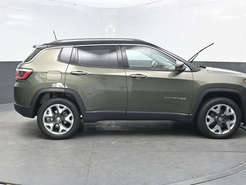 Used 2018 Jeep Compass Limited AWD/4WD image 9
