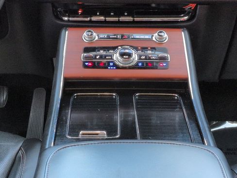 Certified 2021 Lincoln Aviator Reserve w/ Equipment Group 201A AWD/4WD image 20