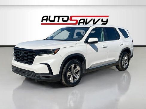 Used 2023 Honda Pilot EX-L image 3