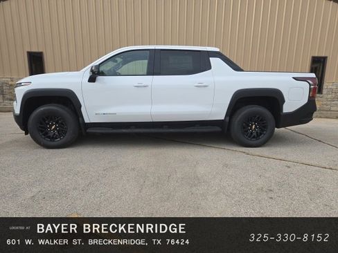 New 2025 Chevrolet Silverado EV LT image 4