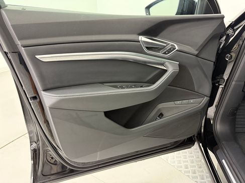 Certified 2022 Audi e-tron Premium w/ Convenience Plus Package image 26