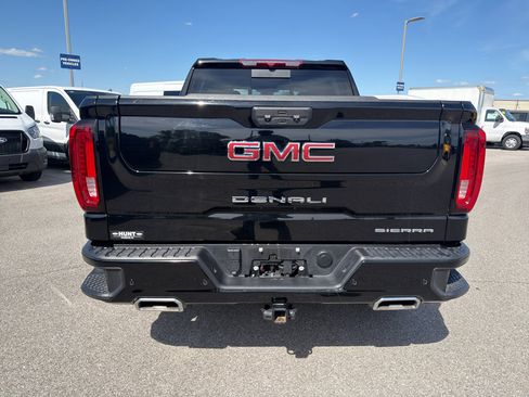 Used 2025 GMC Sierra 1500 Denali AWD/4WD image 6