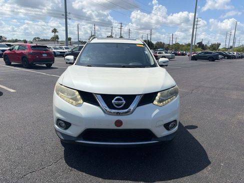 Used 2016 Nissan Rogue SL w/ SL Premium Package FWD image 2