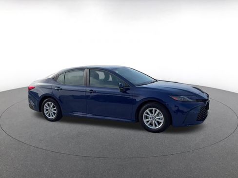 Used 2025 Toyota Camry LE image 2