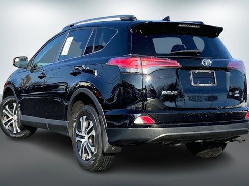 Used 2018 Toyota RAV4 LE w/ All Weather Liner Package image 10