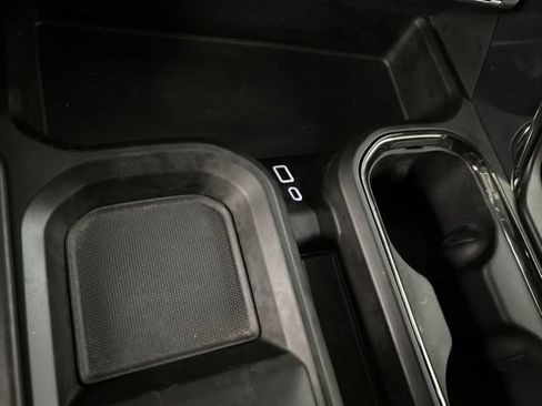 Used 2024 GMC Sierra 2500 AT4X AWD/4WD image 18
