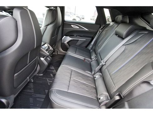 New 2026 Cadillac Lyriq V image 7