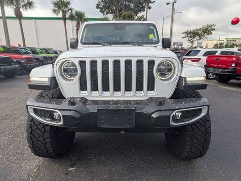 Used 2020 Jeep Gladiator Overland AWD/4WD image 8