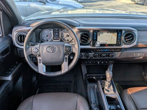 Used 2019 Toyota Tacoma Limited image 16