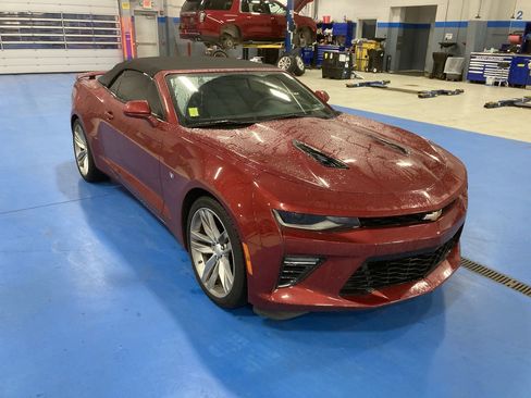 Used 2016 Chevrolet Camaro SS image 1