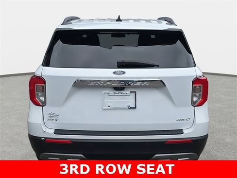 Used 2023 Ford Explorer XLT w/ Equipment Group 202A image 6