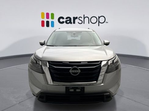 Used 2025 Nissan Pathfinder SV AWD/4WD image 8
