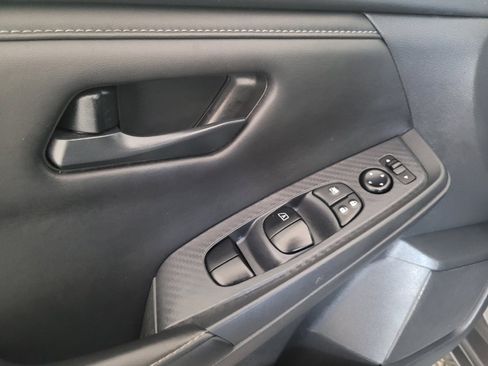 Used 2025 Nissan Sentra S FWD image 27