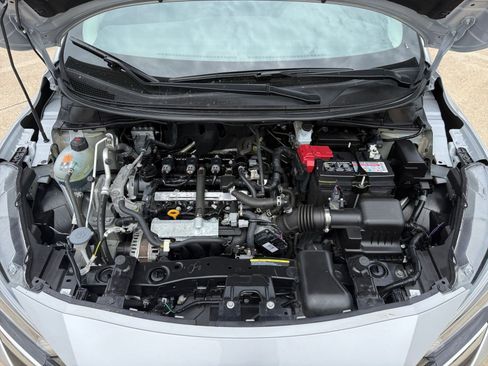 Used 2025 Nissan Versa SV FWD image 32