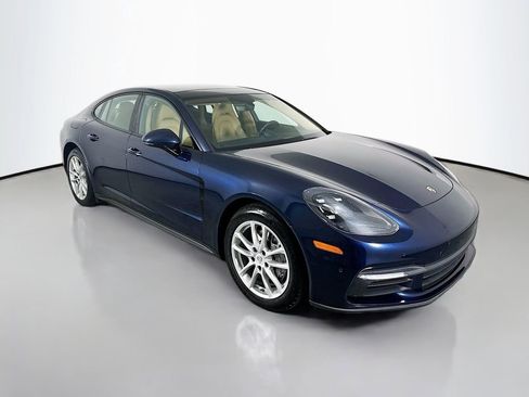 Used 2018 Porsche Panamera 4 image 7
