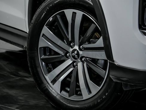 Used 2020 Mitsubishi Outlander Sport ES FWD image 3
